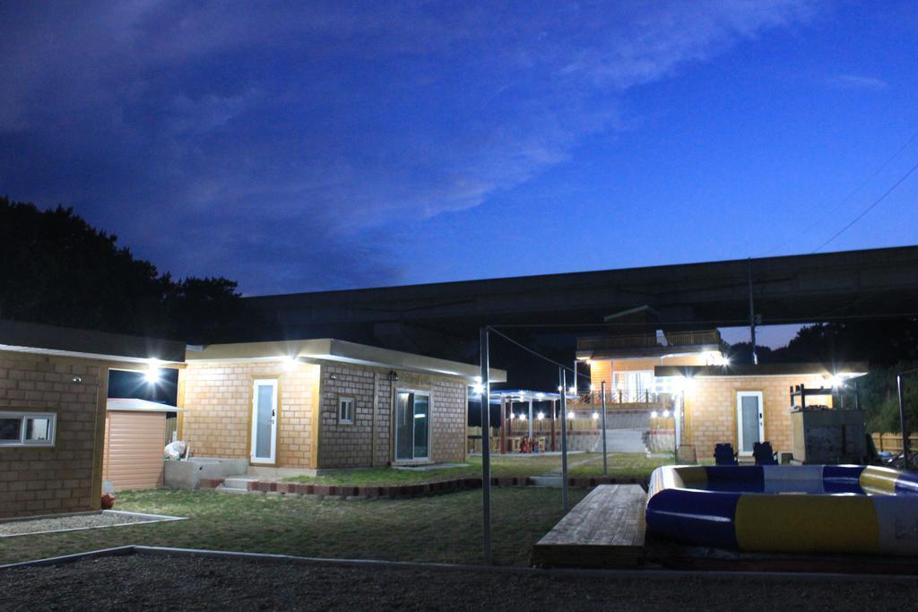 Tobang Red Clay Pension Pohang Exterior photo